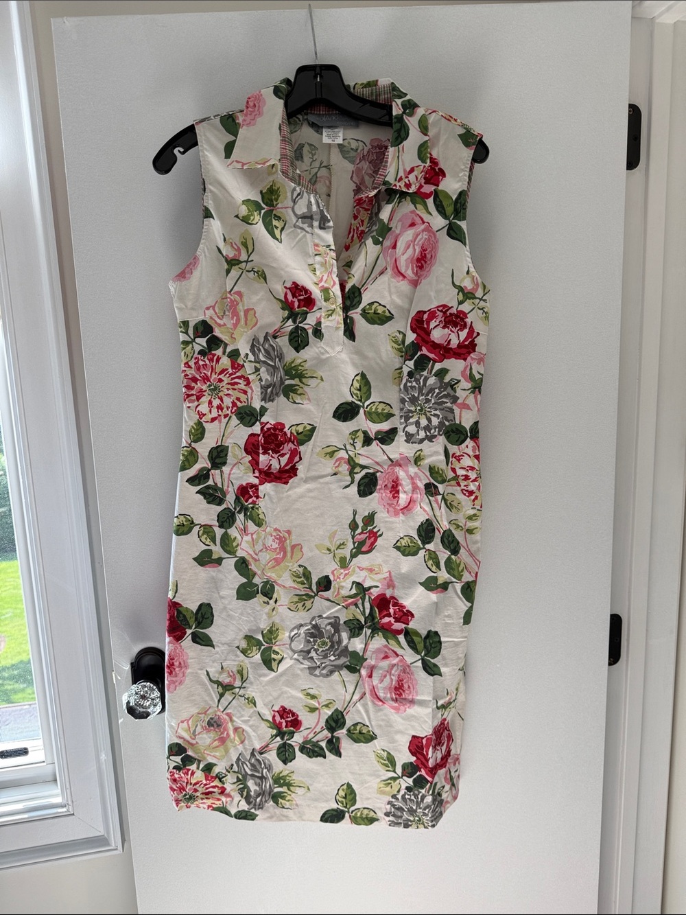Vintage Sleeveless Floral Midi Dress in White with Red & Pink Roses